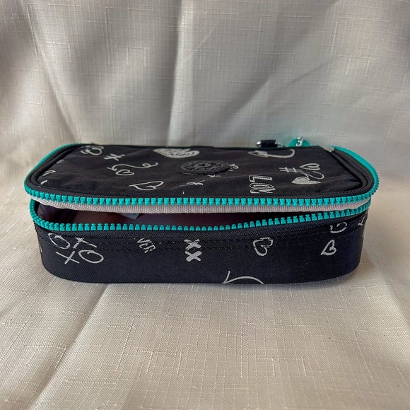 Kipling 50 Pens Case in Girl Doodle print Pencil or Cosmetic Case NWOT - Picture 4 of 8